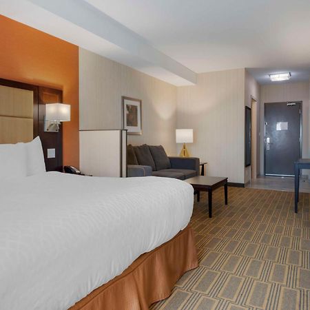 Best Western Plus Chateau Fort St. John Экстерьер фото