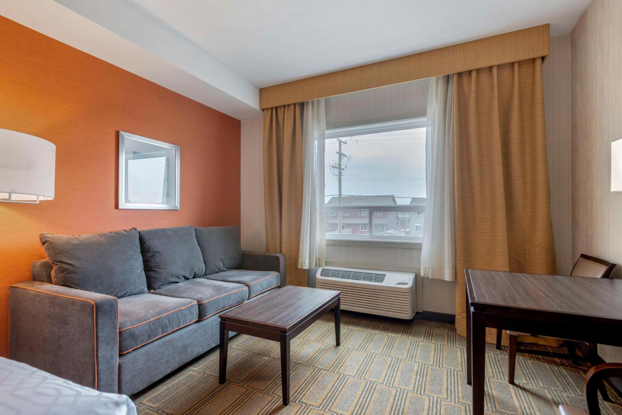 Best Western Plus Chateau Fort St. John Экстерьер фото