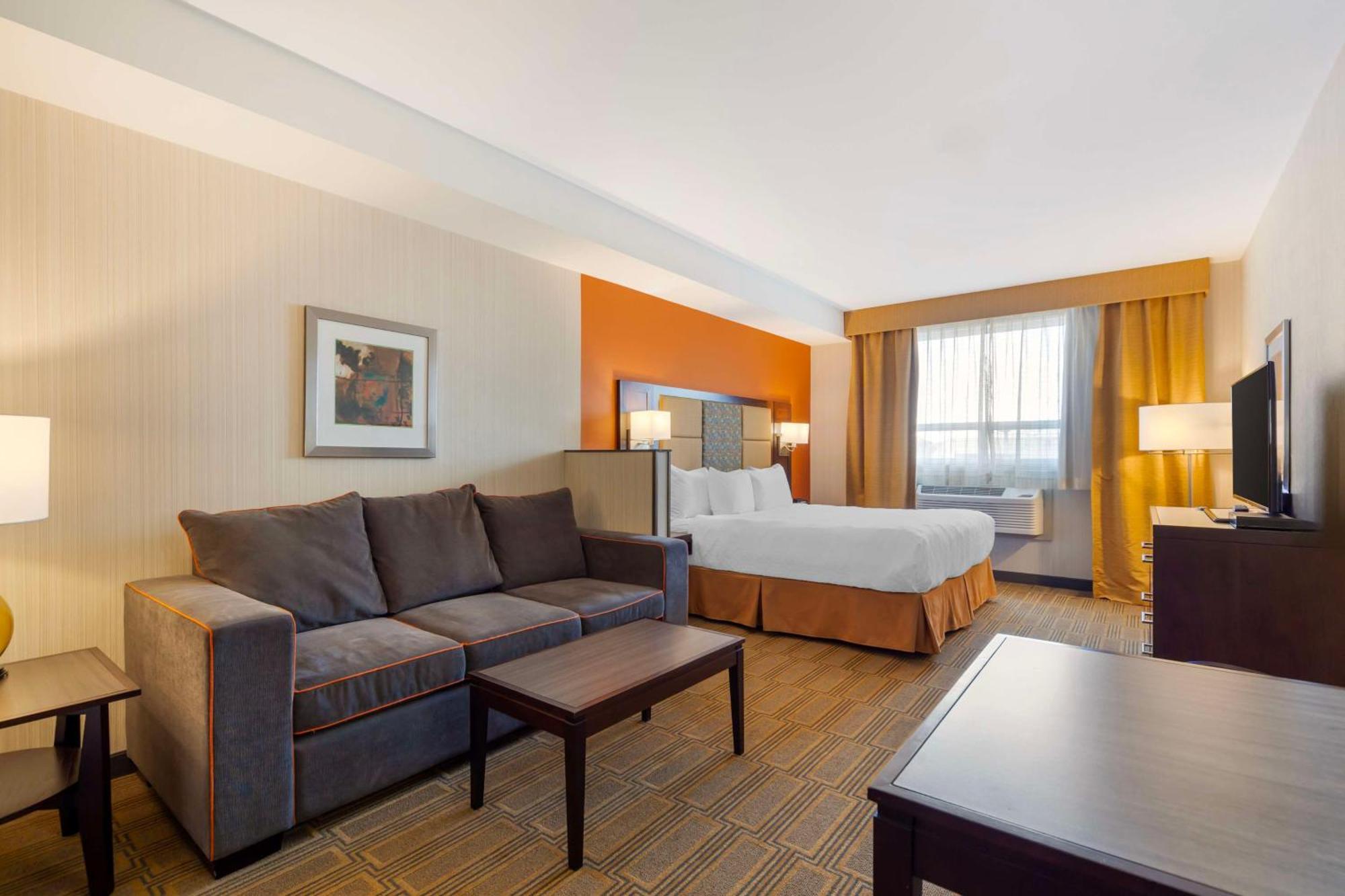 Best Western Plus Chateau Fort St. John Экстерьер фото