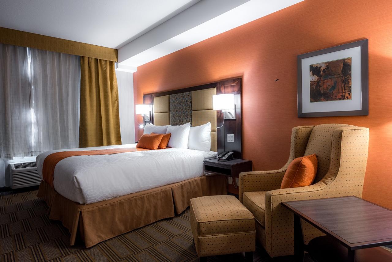 Best Western Plus Chateau Fort St. John Экстерьер фото